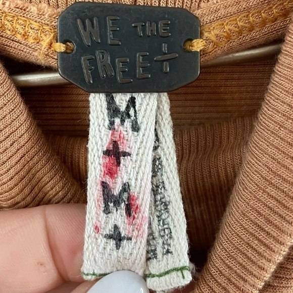 Free People Alameda Oversized Pullover Top, Caramel, Size M - Picture 9 of 10